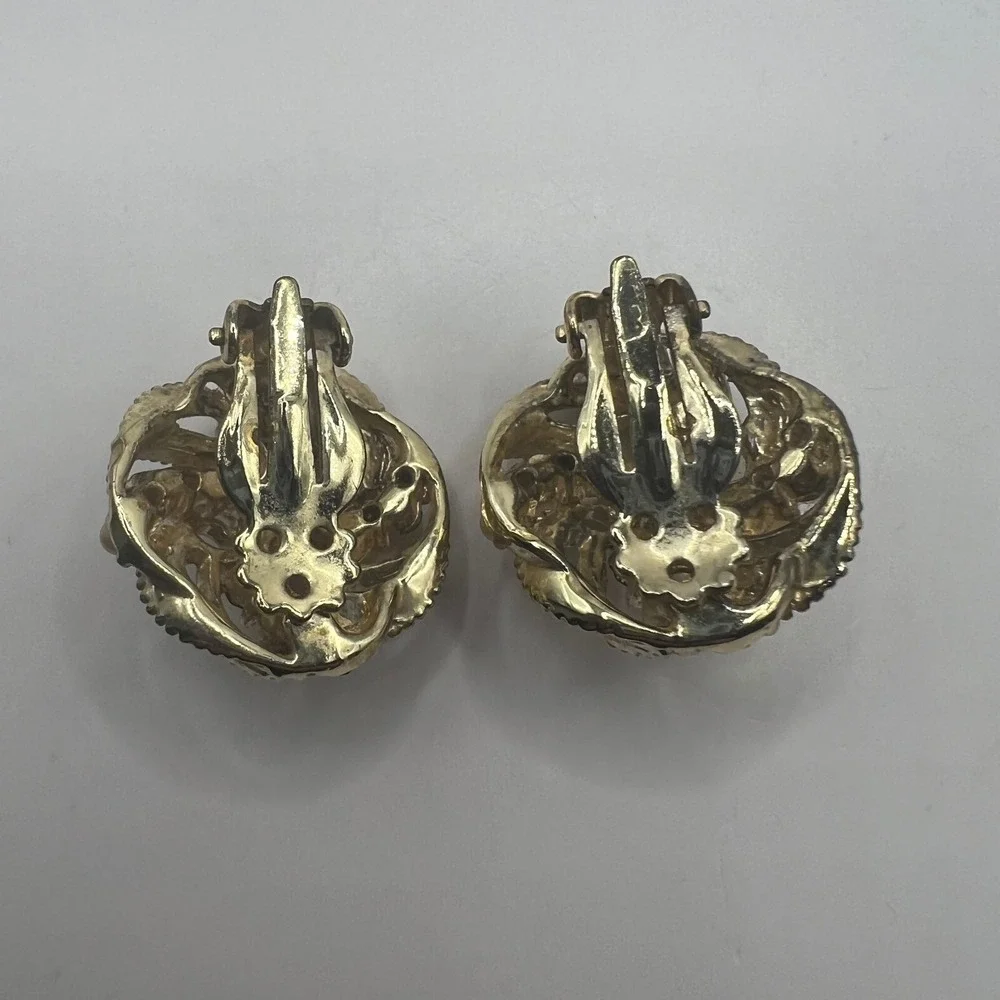 Vintage‎ Clip On Round Earrings Rhinestone and Faux Pearl Gold Tone